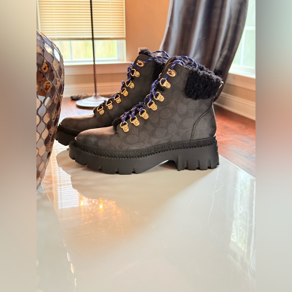 NWOB COACH Janel Boot - Size 8 - Pristine Condition - Picture 4 of 16